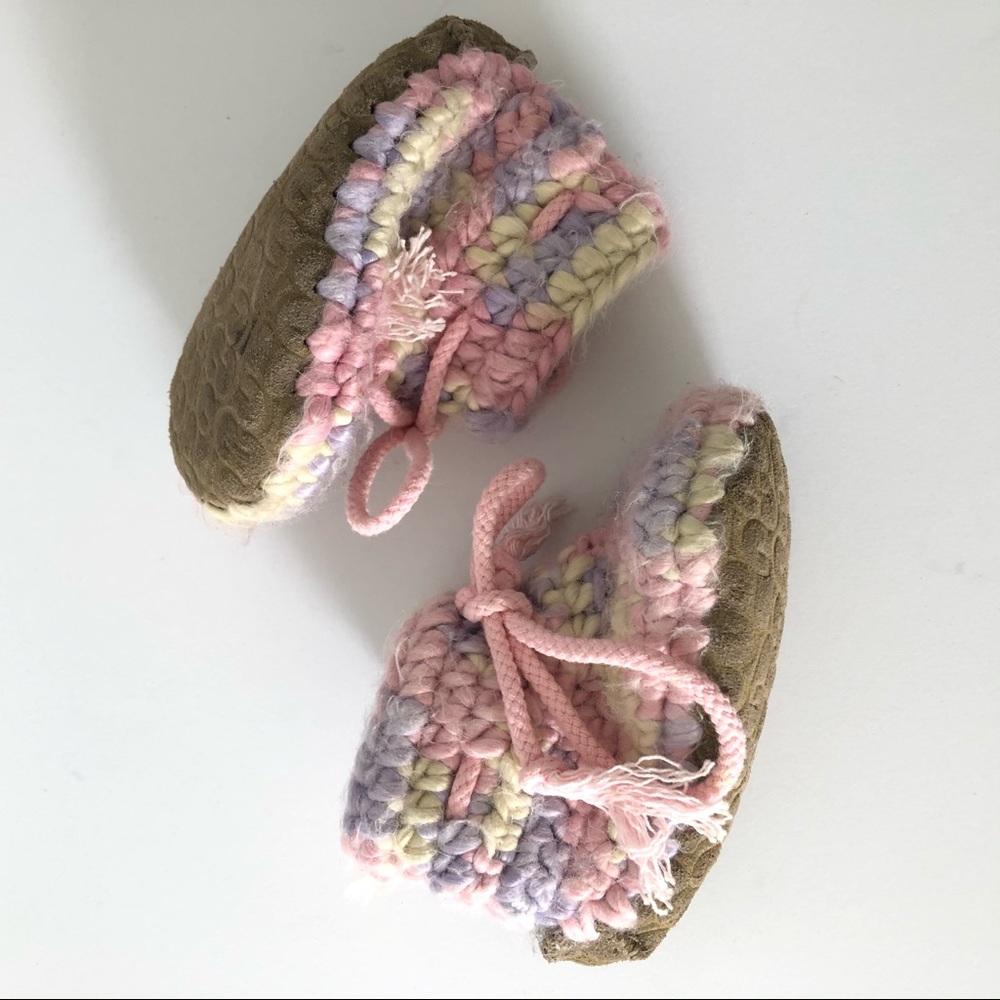 UGG baby crochet knit pink multi sz large